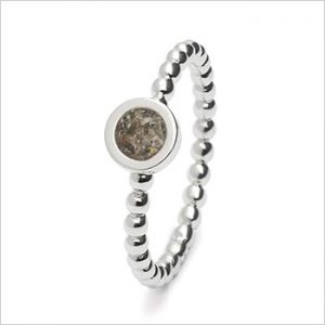Zilveren ring met ronde vorm